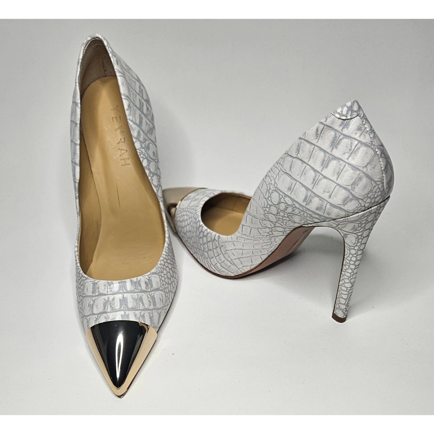 Gray Croc Designer Pumps